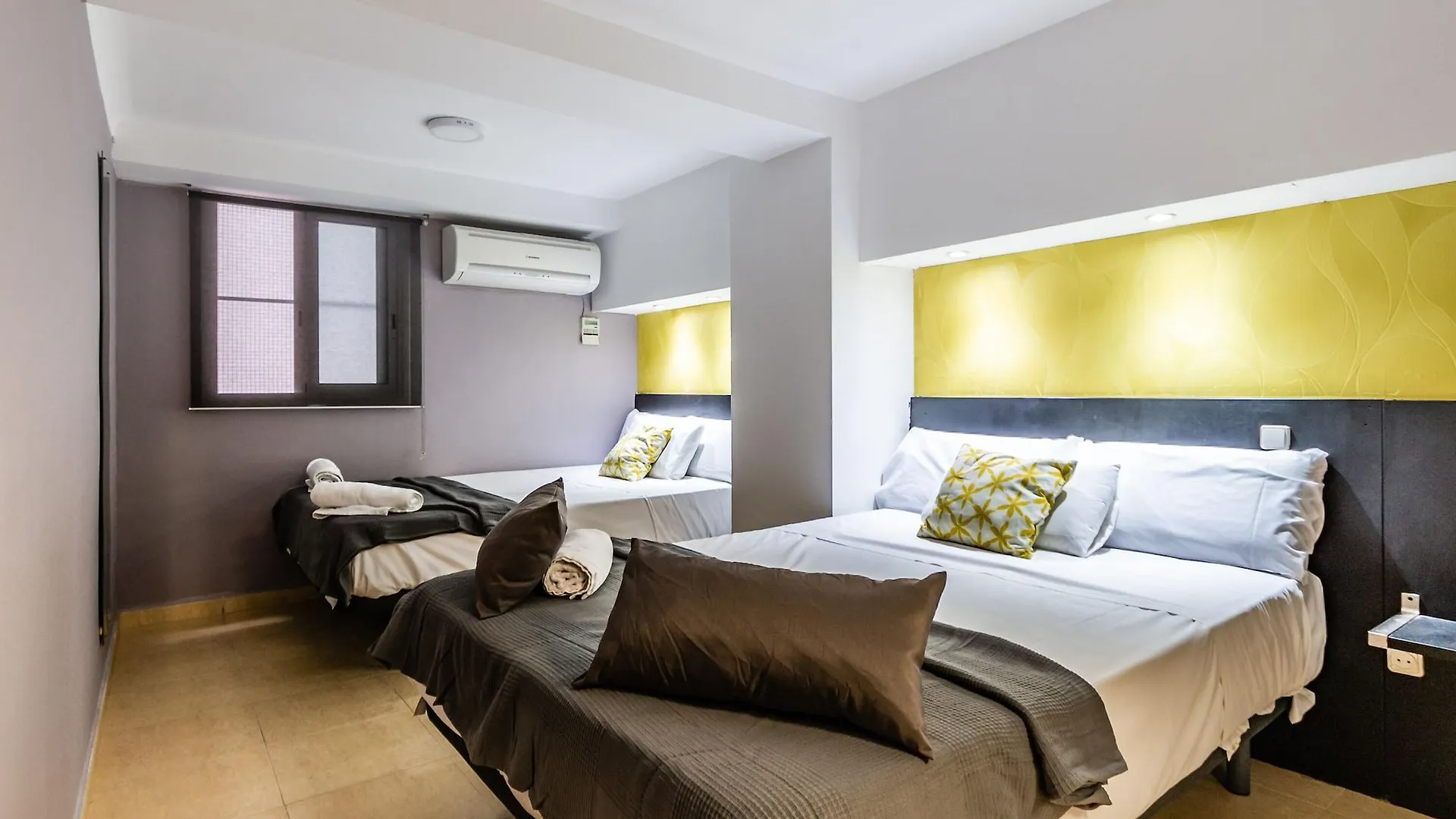 Sun & Moon Hostel Barselona
