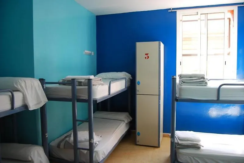 Sun & Moon Hostel Barcelona