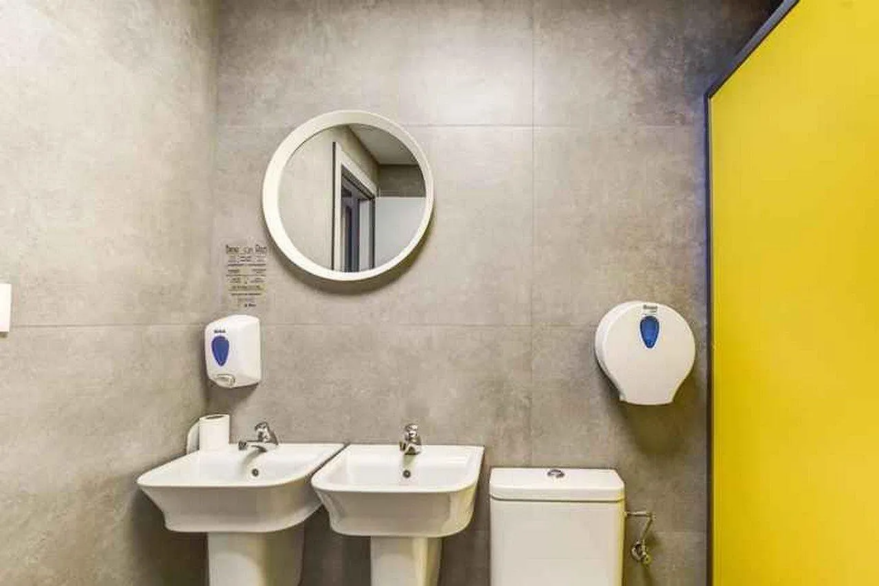 Sun & Moon Hostel Barcelona