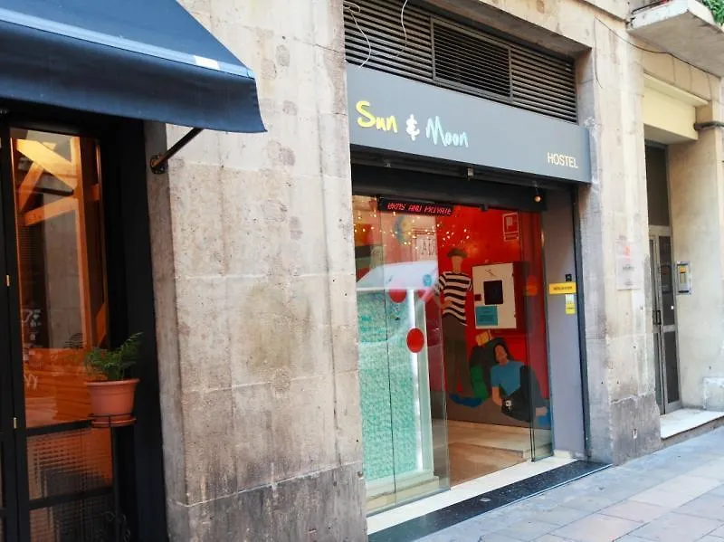 Sun & Moon Hostel Barcelona Spain